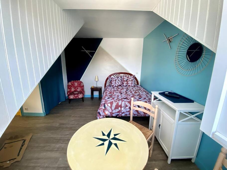 L'Appartement De La Place Saint-Valery-en-Caux Eksteriør bilde